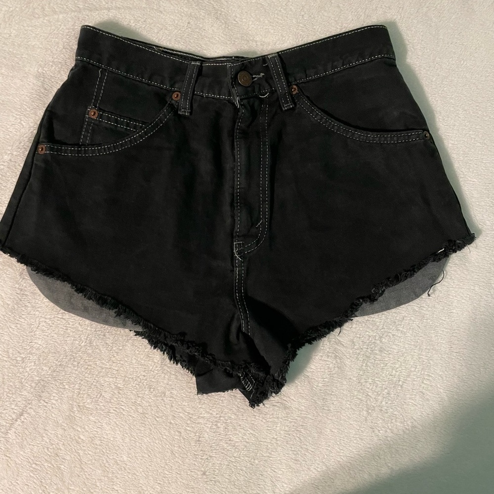 Urban outfitters Levi renewal shorts size 25/S